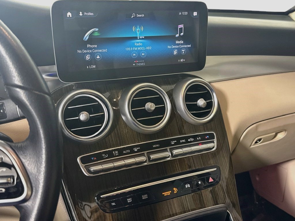 Used 2020 Mercedes-Benz GLC 300 image 17
