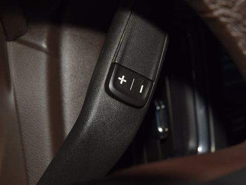 Used 2023 GMC Sierra 2500 Denali w/ Denali Ultimate Package image 40