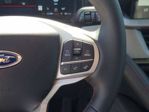 New 2026 Ford Explorer Active w/ Active Comfort Package RWD image 24