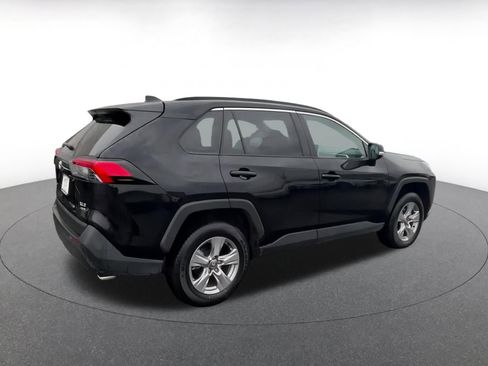Used 2025 Toyota RAV4 XLE image 15