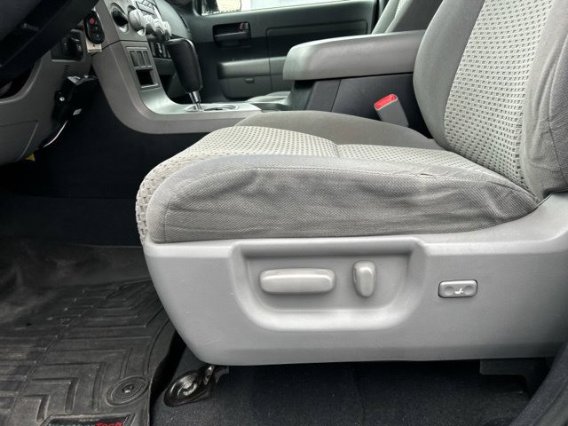 Used 2012 Toyota Tundra 4x4 Double Cab w/ SR5 Pkg image 28