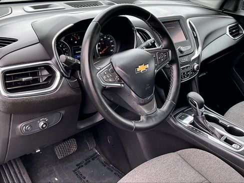 Used 2024 Chevrolet Equinox LT AWD/4WD image 13