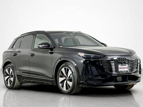 Used 2025 Audi SQ6 e-tron Premium w/ Convenience Package AWD/4WD image 7