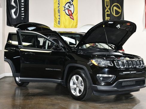 Used 2019 Jeep Compass Latitude w/ Popular Equipment Group image 89