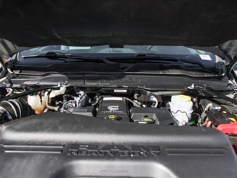 Used 2022 RAM 2500 Big Horn AWD/4WD image 11