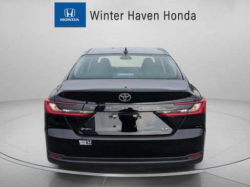 Used 2025 Toyota Camry LE FWD image 5