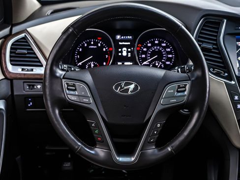 Used 2018 Hyundai Santa Fe Sport image 17