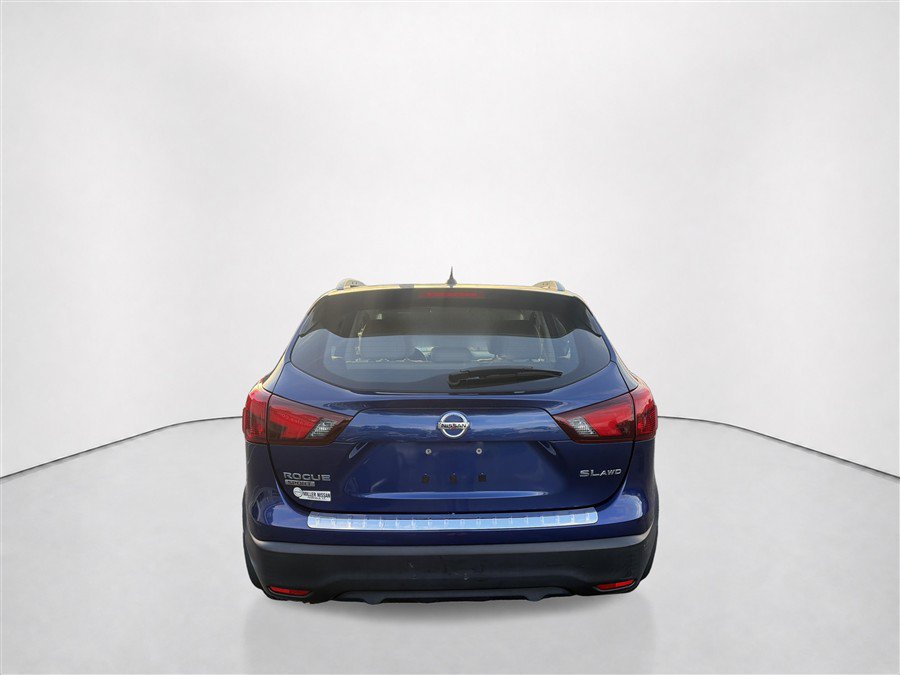 Used 2018 Nissan Rogue Sport SL w/ SL Premium Package AWD/4WD image 9