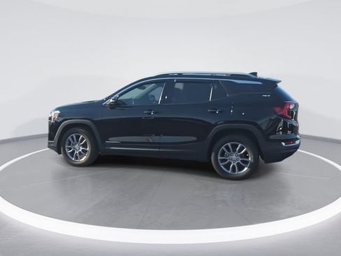 Used 2024 GMC Terrain SLT AWD/4WD image 5
