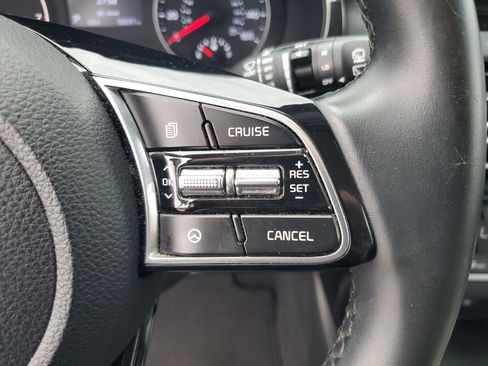 Used 2023 Kia Seltos EX image 19