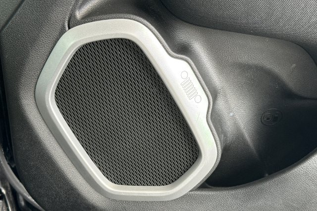 Used 2020 Jeep Renegade Sport FWD image 20