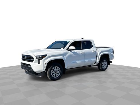 Used 2025 Toyota Tacoma SR5 image 4