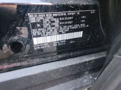 Used 2025 Toyota RAV4 LE image 9