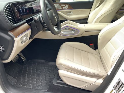 Certified 2024 Mercedes-Benz GLS 580 4MATIC image 21