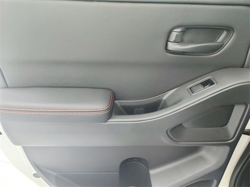 New 2026 Nissan Frontier PRO-4X w/ Pro-4x Convenience Package image 40