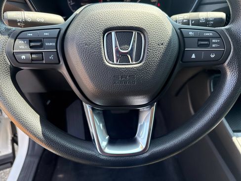 Used 2024 Honda CR-V EX image 13