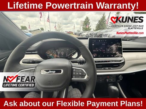 Used 2026 Jeep Compass Limited AWD/4WD image 16