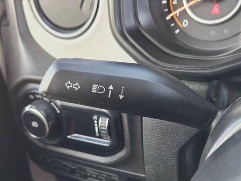 Used 2025 Jeep Wrangler Unlimited Sport AWD/4WD image 15