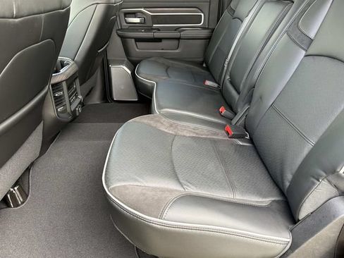 New 2026 RAM 2500 Laramie AWD/4WD image 27