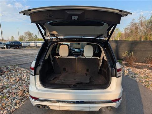 Used 2022 Lincoln Aviator Black Label w/ Dynamic Handling Package image 26