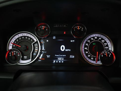 Used 2020 RAM 1500 Express w/ Wheel & Sound Group image 27