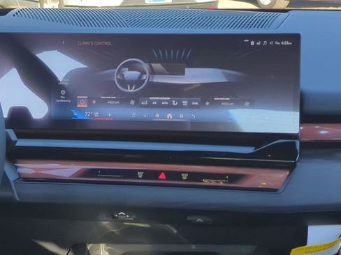 Used 2026 BMW 530i w/ M Sport Package image 19