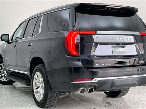 Used 2025 GMC Yukon Denali image 17