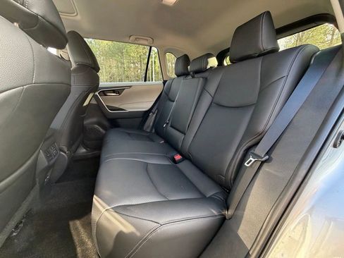 Used 2025 Toyota RAV4 XLE w/ Convenience Package image 6