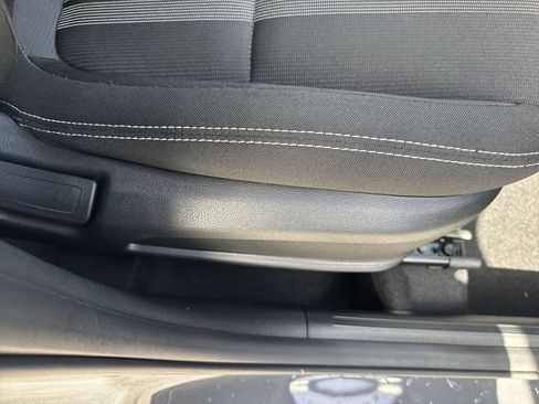 Used 2023 Hyundai Venue SEL w/ Cargo Package FWD image 43