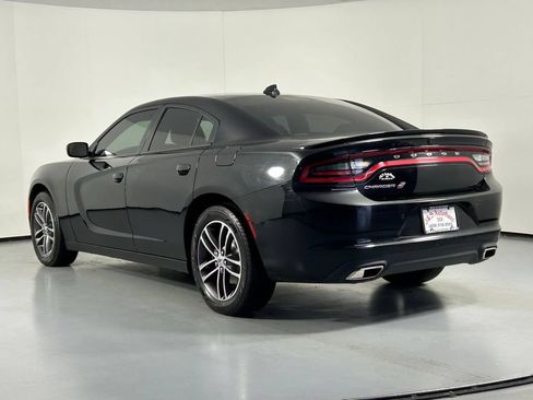 Used 2019 Dodge Charger SXT AWD/4WD image 5