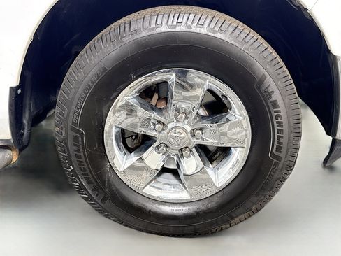 Used 2020 RAM 1500 Tradesman w/ Chrome Plus Package image 31