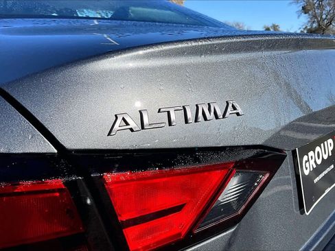 Certified 2025 Nissan Altima 2.5 SV image 10