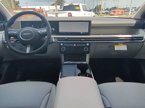 New 2026 Hyundai Tucson Limited AWD/4WD image 18