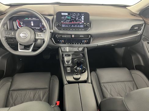 Used 2023 Nissan Rogue Platinum image 10