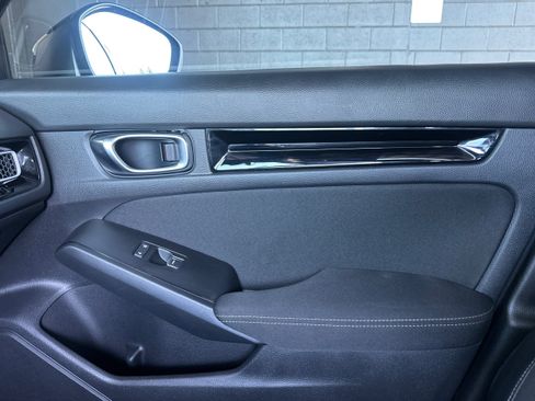 Used 2025 Honda Civic Sport image 21