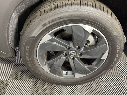 New 2025 Nissan Rogue SV image 31