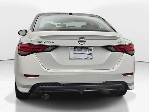Used 2023 Nissan Sentra SR w/ SR Premium Package FWD image 7