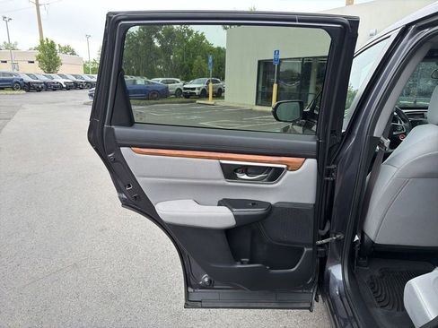 Used 2019 Honda CR-V EX image 17