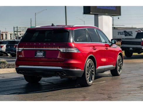 Used 2021 Lincoln Aviator Reserve w/ Equipment Group 202A image 4