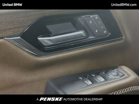 Used 2025 GMC Yukon Denali Ultimate image 3