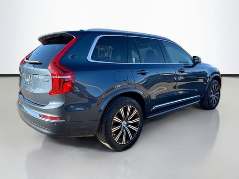 Used 2024 Volvo XC90 B5 Core w/ Climate Package image 5