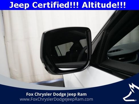 Used 2023 Jeep Grand Cherokee L Laredo image 26