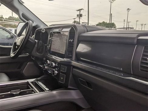 New 2025 Ford F250 Lariat w/ Lariat Ultimate Package image 40