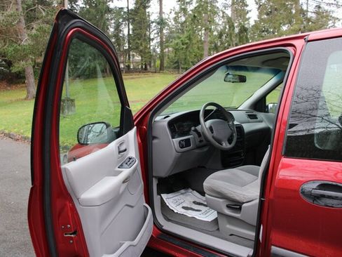 Used 2000 Ford Windstar image 5