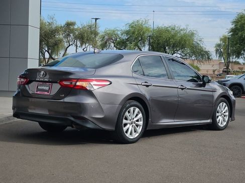 Used 2020 Toyota Camry LE FWD image 8