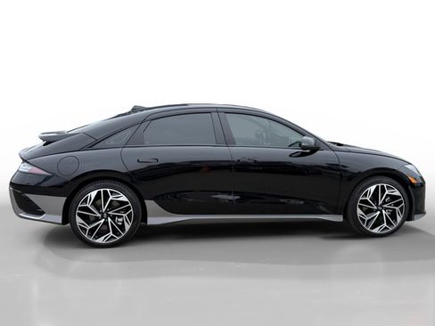 Certified 2024 Hyundai Ioniq 6 SEL AWD/4WD image 6