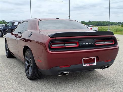 Used 2019 Dodge Challenger SXT w/ Blacktop Package RWD image 24