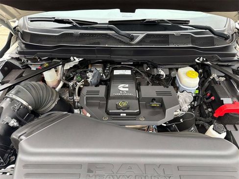 Used 2024 RAM 3500 Laramie image 20