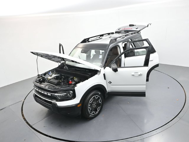 Used 2025 Ford Bronco Sport Outer Banks w/ Outer Banks Tech Package+ AWD/4WD image 45