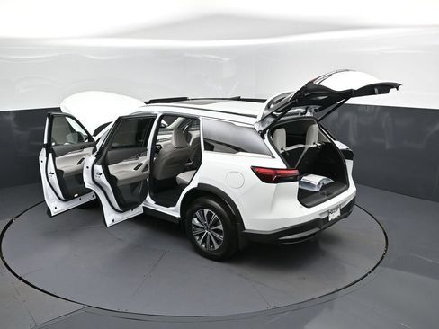Certified 2026 INFINITI QX60 Pure w/ Cargo Package FWD image 48